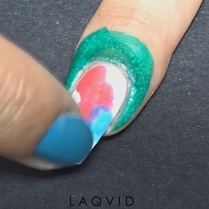 Rainbow tie-dye nail art to warm your heart! Nails by Laqvid YouCam Apps #nails #manicure #beauty | YouCam Apps