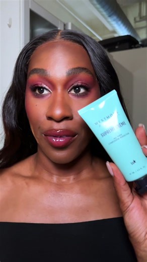 You’ve seen me use the @Westmore Beauty Body Coverage Perfector meet her sister Supreme Créme 🩵! This formula is light weight and still evens skin tone, self setting, and transfer resistant! The main difference between the two products is that Supreme Créme can be used from Heat to Toe, so you can conceal imperfections on the face and body with ONE product! . #westmorebeauty #selftanner #makeuptips #makeupartist #makeuphacks #makeupproducts #bodycoverageperfector