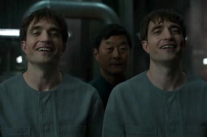 Trailer Phim Mickey 17 Ra Mắt Khán Giả Với Chi Tiết Về Sự Ra Đi Nhiều Lần Của Nhân Vật Do Robert Pattinson Đóng
