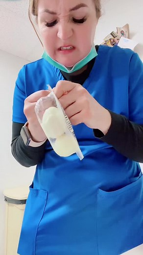 #workingonsaturday #fullmoonvibes #highproteinsnack #asmrsounds #asmreatingshow