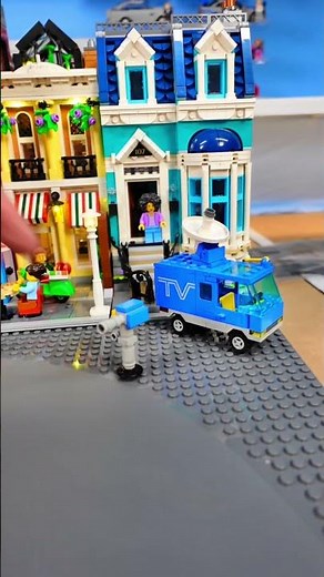 We built a working F1 LEGO race track!