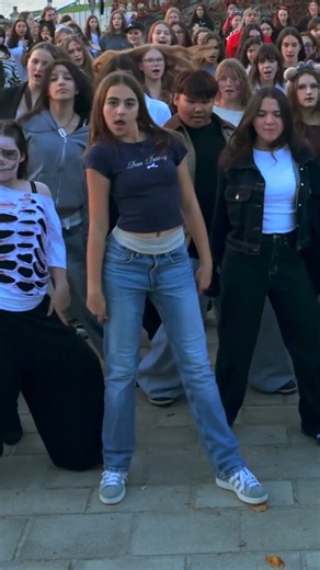 🇦🇹Kpop in Public - LE SSERAFIM SPAGHETTI