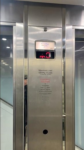 Stannah Maxilift #lift #elevator at Currys - Castle Marina (Nottingham)