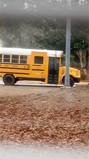 Bus 11-588 2011 ic ce with handicap♿️ spare for 579