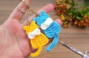 175K views · 768 reactions | I made many. I sold them all. very cute and easy cat keychain making #crochet #diy | Desing Knitting world | Facebook
