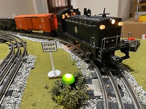 Lionel's 623 NW-2 Switcher #train #lioneltrains #postwar #atsf