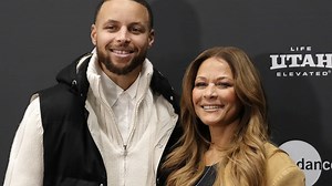 Why didn't Sonya Curry attend the Hornets' jersey retirement ceremony for her ex-husband, Dell Curry, alongside her children?