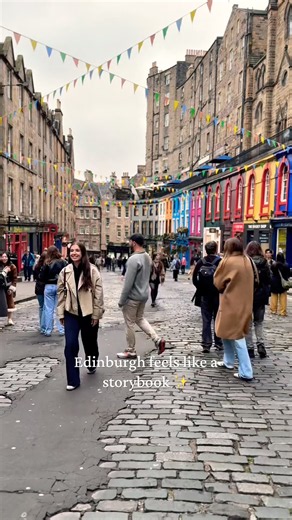🏰 A Walk Through Beautiful Edinburgh, Scotland