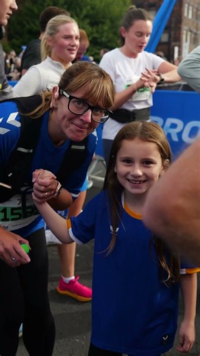 Everton 10K medal moments 🏅