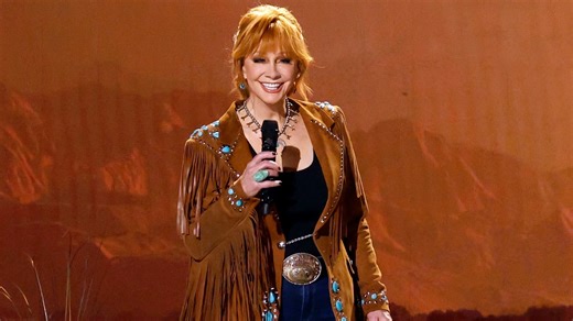 Vea el asombroso debut de Reba McEntire en el Opry en 1986