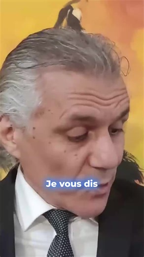 Une analyse percutante sur la situation actuelle en Algérie. Rachid Nekkaz livre un constat sans concession sur ce qu'il appelle le « mal algérien », interrogeant les paradoxes d'un pays qui, malgré ses ressources, semble paralysé. Un décryptage brut qui pousse à réfléchir sur l'avenir démocratique de la nation. #Algerie #RachidNekkaz #PolitiqueAlgerienne #ActualiteAlgerie #AnalysePolitique