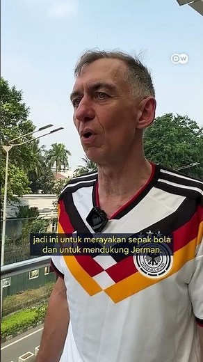 German Ambassador Invites Indonesians to Support Der Panzer in the World Cup