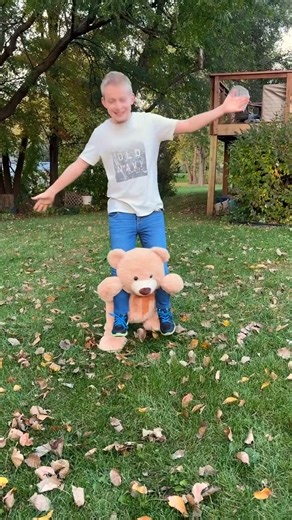 This Costume is Bear-y Good 😂 Brothers make diy optical illusion halloween costume for their little brother. This is a very clever, funny, and cheap last-minute teddy bear costume that you can wear for Halloween 2025 to impress your friends and family. Such a fun diy project to make at home for kids or adults 🎬 This video was produced by Network Media and Benson Bros | The Scene Machine