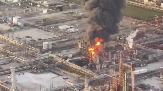 Very fishy!! massive fire at Valero oil refinery in Texas after an explosion.