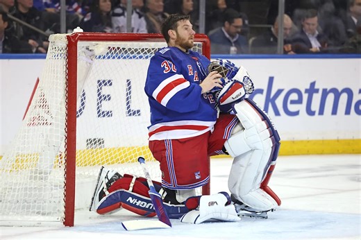 Jonathan Quick makes trade deadline stance clear with Rangers set to continue selling