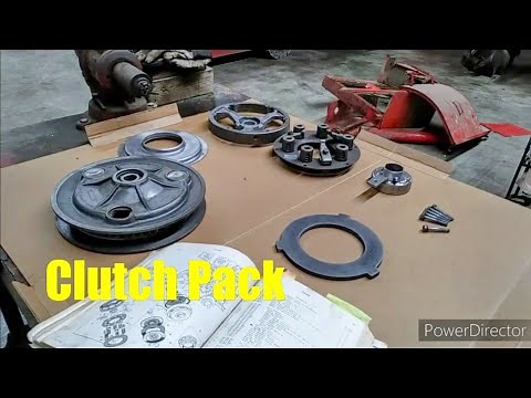 Clutch rebuild Massey Ferguson MF 300 Combine, Part 19
