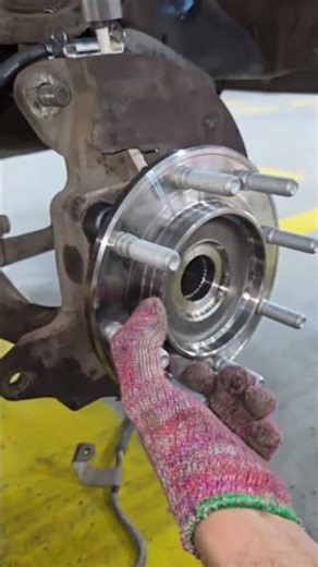 GMC install new front wheel bearing #automobile #mechanic