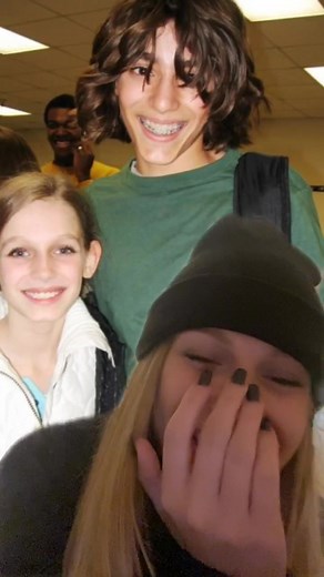 Dog With a Blog story... hopefully part 2 soon if he DMs me back #greenscreen #xyzbca #fyp #foryoupage #foryou