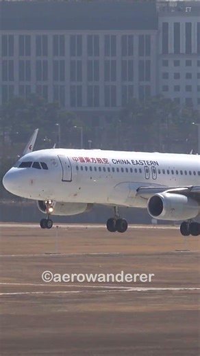 CHINA EASTERN AIRLINES A320-200 landing at Seoul Incheon Airport #shorts #aviation #plane #a320