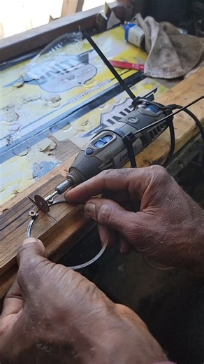How to Cut Metal with a Dremel Rotary Tool
