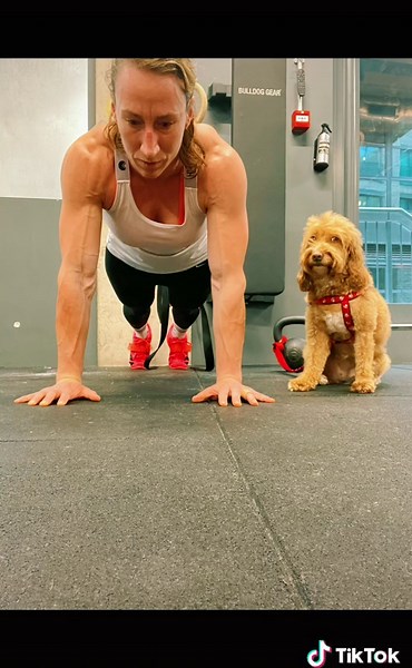 #muscle #fittok #strongwomen #weights #strength #gym #progress #fyp #closeyourrings #shredded #biceps