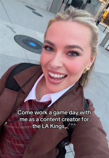 Come work a game day with me as a content creator for the LA Kings! #lakings #gkg