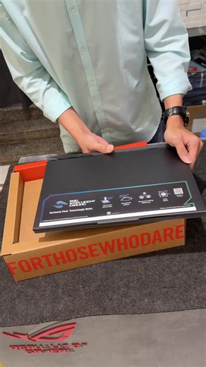 ROG Strix G16 | G615JHR-RV073W $1,399 - 14th Gen Intel® Core™ i7-14650HX - RAM : 16GB (DDR5) - Storage : 1TB M.2 PCIe 4.0 - 16-inch FHD 165Hz DCI-P3:100.00% - VGA 1 : Intel® UHD Graphics for 14th Gen - VGA 2 : NVIDIA RTX 5050 8GB - OS : Windows 11 License - 3.0Kg | 90WHrs, 4S1P, 4-cell Li-ion - Backlit Chiclet Keyboard Per-Key RGB - Color : Volt Green | In stock - Code:L001-615JHR-A1 ------------------------- - Free : Asus ROG Gaming Backpack - Free : Asus ROG Gaming Mouse / Pad | CC Computer