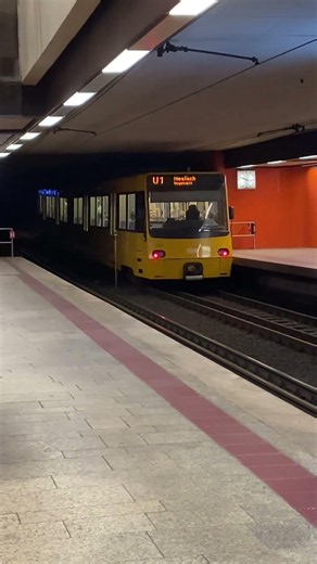 Stadtbahn Stuttgart Linie U1 nach Heslach Vogelrain