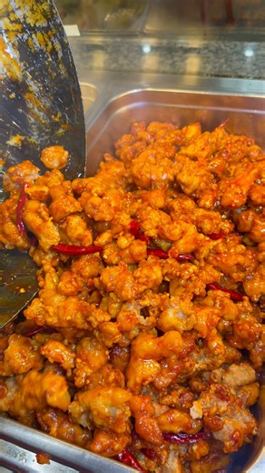 Spicy orange chicken 🍊 🌶️ #orangechicken #spicy #spicyfood #shortsfood #chinesefood #foodie