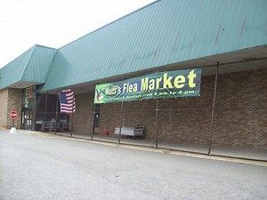 Wolff’s Flea Market Approved for Another Year at Old Menard’s Building