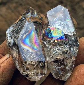 Digging Herkimer Diamond Quartz Crystals with Area51miners check them out!! | The Crystal Collector