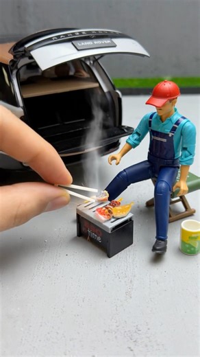 Range Rover Model Car Barbecue party #car #diecastcars #rangerover