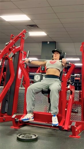 Horizontal Chest Press Machine