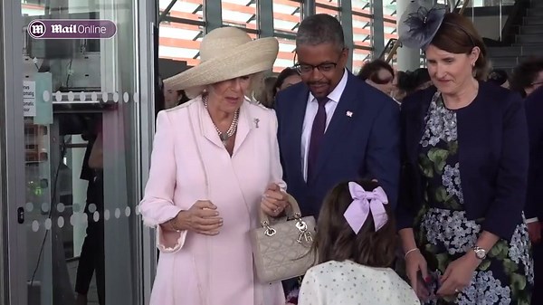 King and Queen arrive at Senedd to mark 25 years of Welsh Parliament