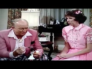 MAMA'S FAMILY - Iola's New Boyfriend