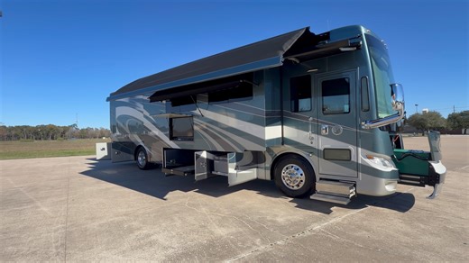 $249,995 - 2018 Tiffin Allegro Bus 40sp, 1.5 Bath, 45k miles, 450hp Cummins, Aqua hot, 3 ACs, Onan 10k generator, heated floors, power awnings, central vac, residential refrigerator, induction cooktop, convection microwave oven, dishwasher , KING BED, outside tv, NON SMOKER .. located at Top Choice RV .. call RV Lenny at 832-492-1075 . #rvs #rvlenny #rvsales #camp #RV #rvlivingfulltime #RVForSale #forsale #Motorhomes #motorhome #tiffin #rvlife #rvlifestyle | TOP Choice RV