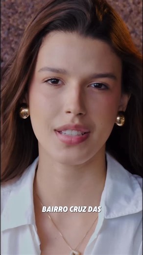 Emilly Soares on Instagram: "Como Miss Brasil, eu entendo que a coroa também é voz. 👑 Hoje eu usei a minha para falar sobre uma realidade que ainda precisa ser denunciada: o feminicídio no Brasil e em Alagoas. Esse vídeo é um alerta, um pedido de atenção e um chamado para que nenhuma mulher se cale. Informar também é proteger. Coragem também é pedir ajuda, e a sua voz pode salvar uma vida. Denuncie! Disque 180.✊🏻 -> Vídeo gravado por @browfilms @adriano_alexey @andersontrevas"