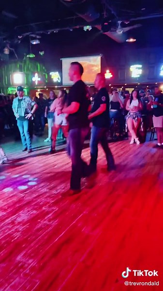Animals line dance #animals #linedance #balancelinedancing #wildgregssaloon