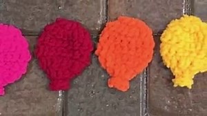 REUSABLE CROCHET WATER BALLOONS....no more picking up dangerous balloon scraps! Just dunk in water and play! Get the pattern (affiliate)-->http://rstyle.me/n/cpqc8xb6dpf or already made ones -->http://rstyle.me/n/cpqtrtb6dpf | Crafty Morning