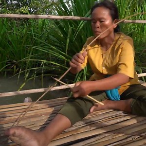 107K views · 808 reactions | She built an amazing floating house around a tree! | 5-Minute Crafts Family | Facebook