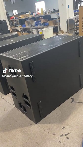 Crafted with Care, Heard with Wonder—Sandy Audio. Since 1995, Sandy Audio has been an essential player in the professional audio sector. Our commitment to extraordinary sound quality and reliability has been honed over almost 30 years of experience. #Sandy #SandyAudio #SandyLineArray #MX21 #MX2.1 #ProAudio #SoundEngineer #AudioEngineer #LineArray #ConcertAudio #DigitalAmplifier #PowerAmplifier #Subwoofers #SonidoProfesional #AudioProfissional #StageSound #hpsustainablesounds