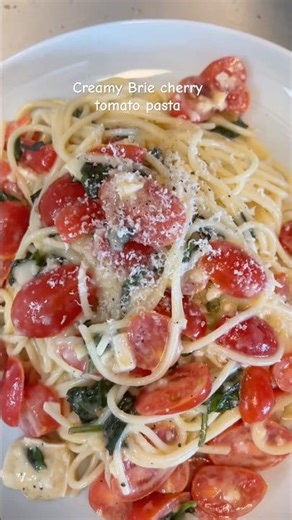 Brie cheese pasta with cherry tomato #pasta #italianfood #homecook #deliciousfood #shortsvideo