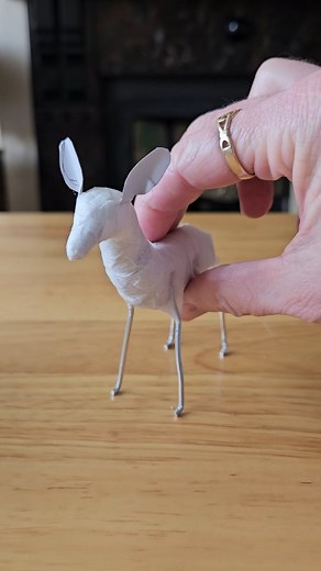 My paper mache sculptures are mostly made from newspaper, aluminium wire, rice glue, paper medical tape, book pages (shakespeare), and watercolour paint. ... #sculptureart #papermacheart #papermache #papiermache #sculpting #recycledart #papersculpture #animalsculpture #makingthings #papermacheartist #folkart #wildlifeartist #animalart #bookishart #hedgerow #paperlover #creativehappylife #carveouttimeforart #slowmaking | Diana Parkhouse Art