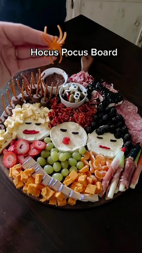 Hocus Pocus 2 Inspired Snack Board