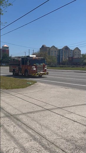 Orlando Fire Department Engine 10 responding to a Fire Alarm