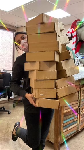 𝐶𝑢𝑟𝑡𝑖𝑠 𝑂𝑟𝑡ℎ𝑜𝑑𝑜𝑛𝑡𝑖𝑐𝑠 | Santa’s sleigh may have been delayed, but our Invisalign retainers arrived just in time! 🎇 Ending the year with smiles that stay fabulous ✨🩵 | Instagram