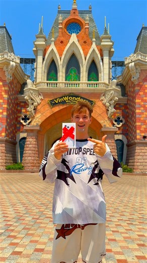 УКРАДУТ ЛИ мой IPHONE в DISNEYLAND? 🤯