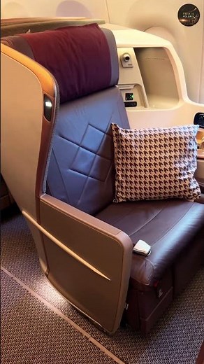 This Singapore Airlines A350 Bulkhead Seat Is HUGE 😳✈️