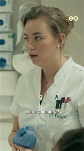 "Ik kijk wel even de andere kant op" 😳💉🩸