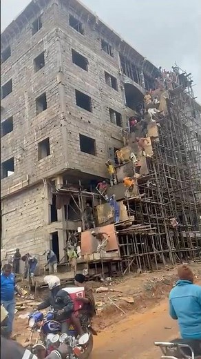 Manual Construction in Africa: When Human Labor Replaces Machines